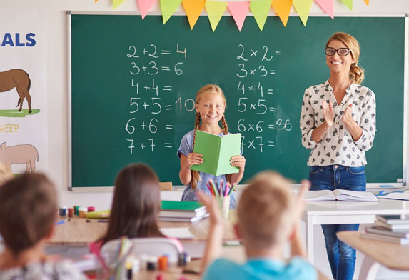 Teacher training kids on Vedic mathematics
